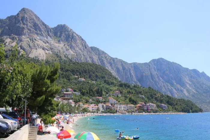 03-caklje-beach