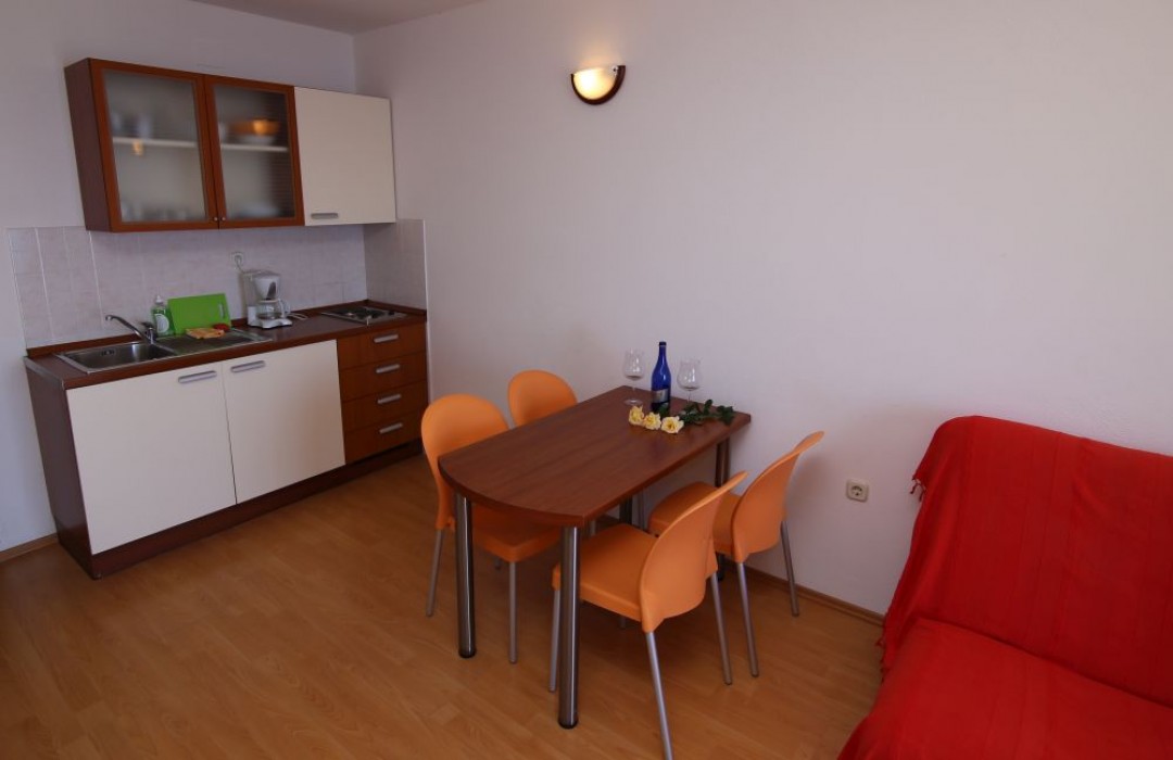 Villa-Skala-apartment-A2-42-interior-3