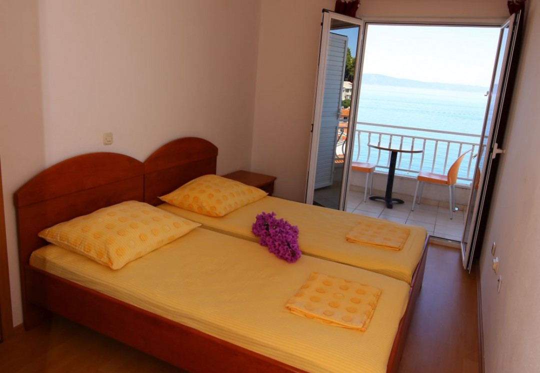 Villa-Skala-apartment-B2-42-interior-2